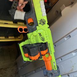 Nerf Guns Play 