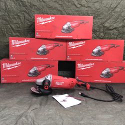 Milwaukee 15amps Large Angle Grinder 7/9” With Trigger Lock-on Switch 