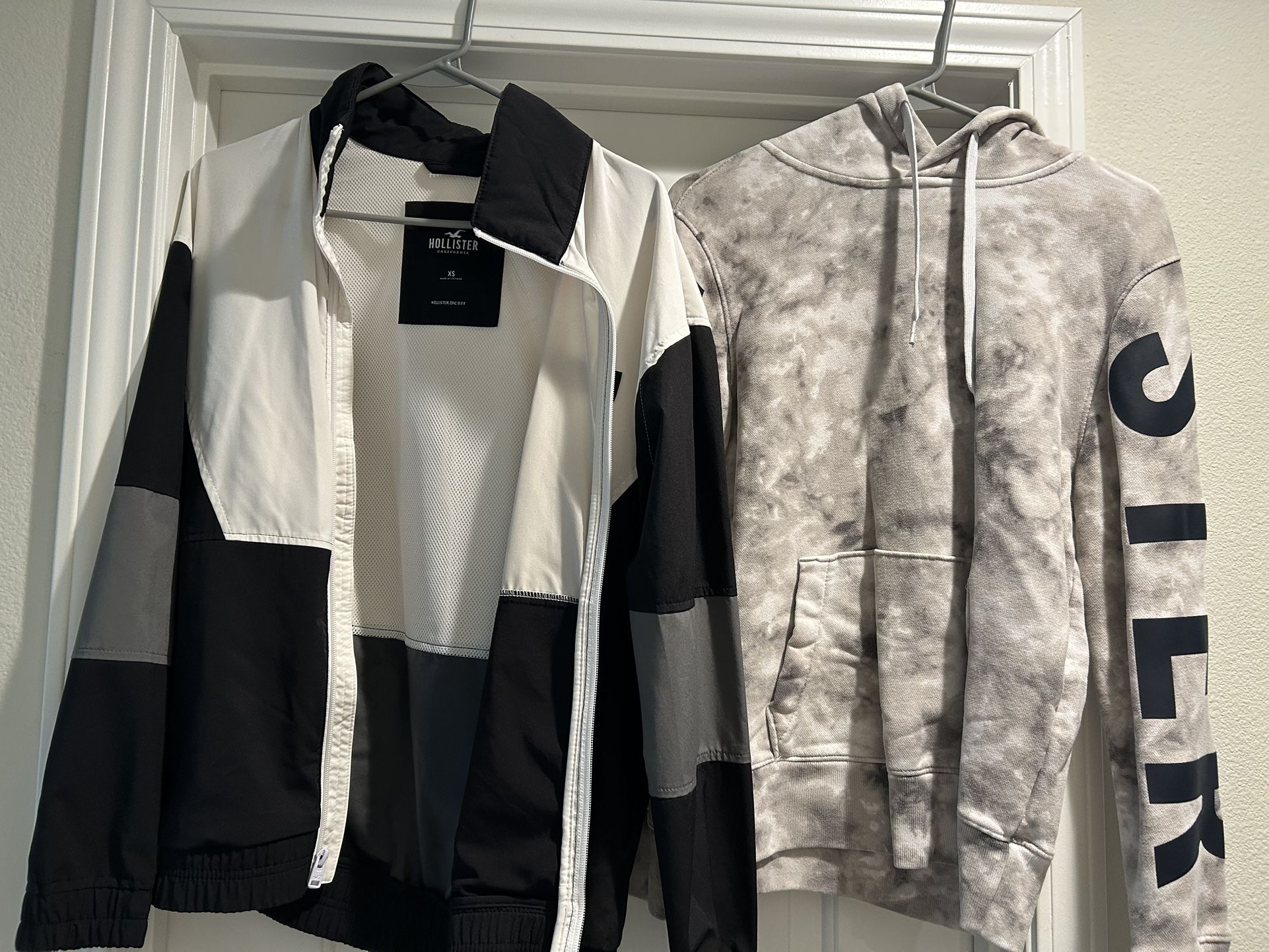 X-SMALL HOLLISTER JACKETS