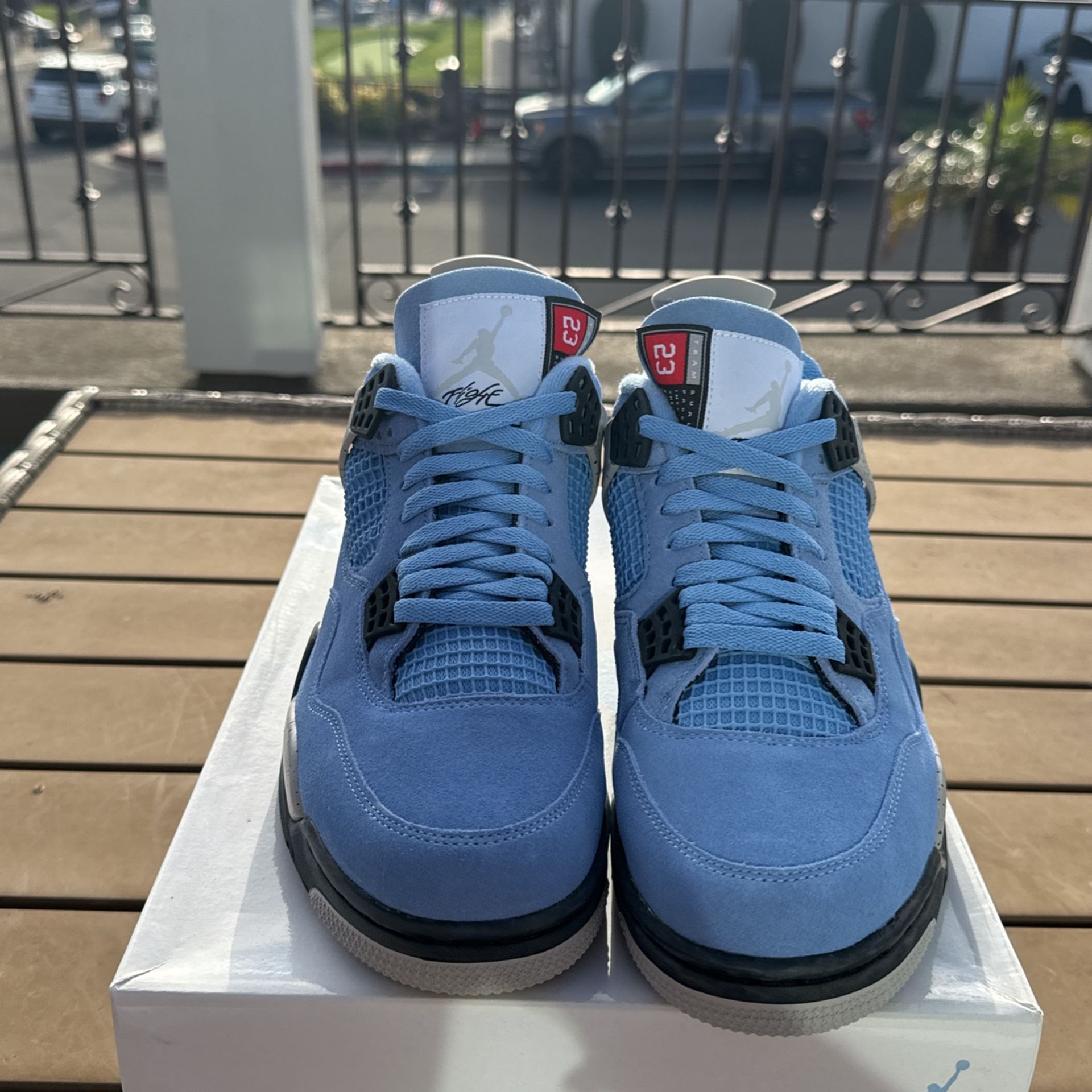 Nike Air Jordan 4 Retro University Blue