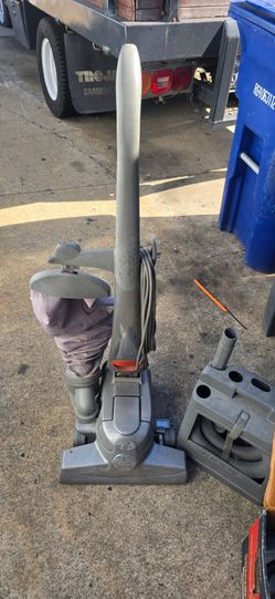 Kirby Upright Vacuum Cleaner with Attachments