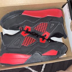 Jordan 4 Retro 