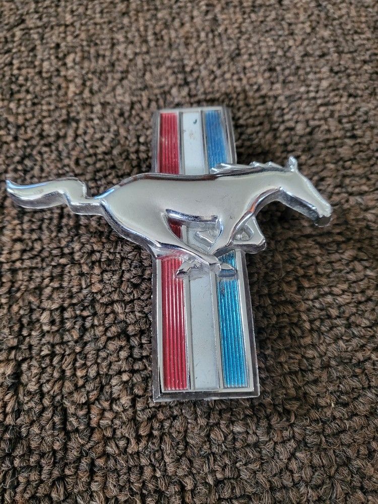 Ford Mustang Emblem Logo Part Car Parts