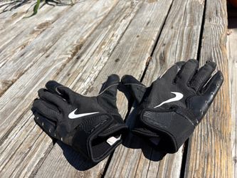 Nike football Gloves Black