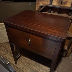 Necchi Supernova W Parts & Wood Table