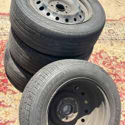 4 Rims And Tires 🛞 $100 For All !