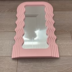 PINK MIRROR