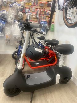 Okai Ceetle pro EA10C W/ Foldable Seat