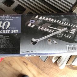 3/8 Drive, 1/4” And 3/8” 40 Piece Socket Set