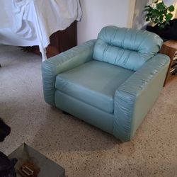 ARM CHAIR
