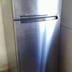 Whirlpool Stainless Steel Refrigerator 