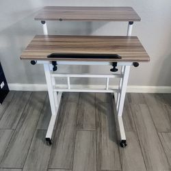 Small Mobile Standing desk 24 Inches