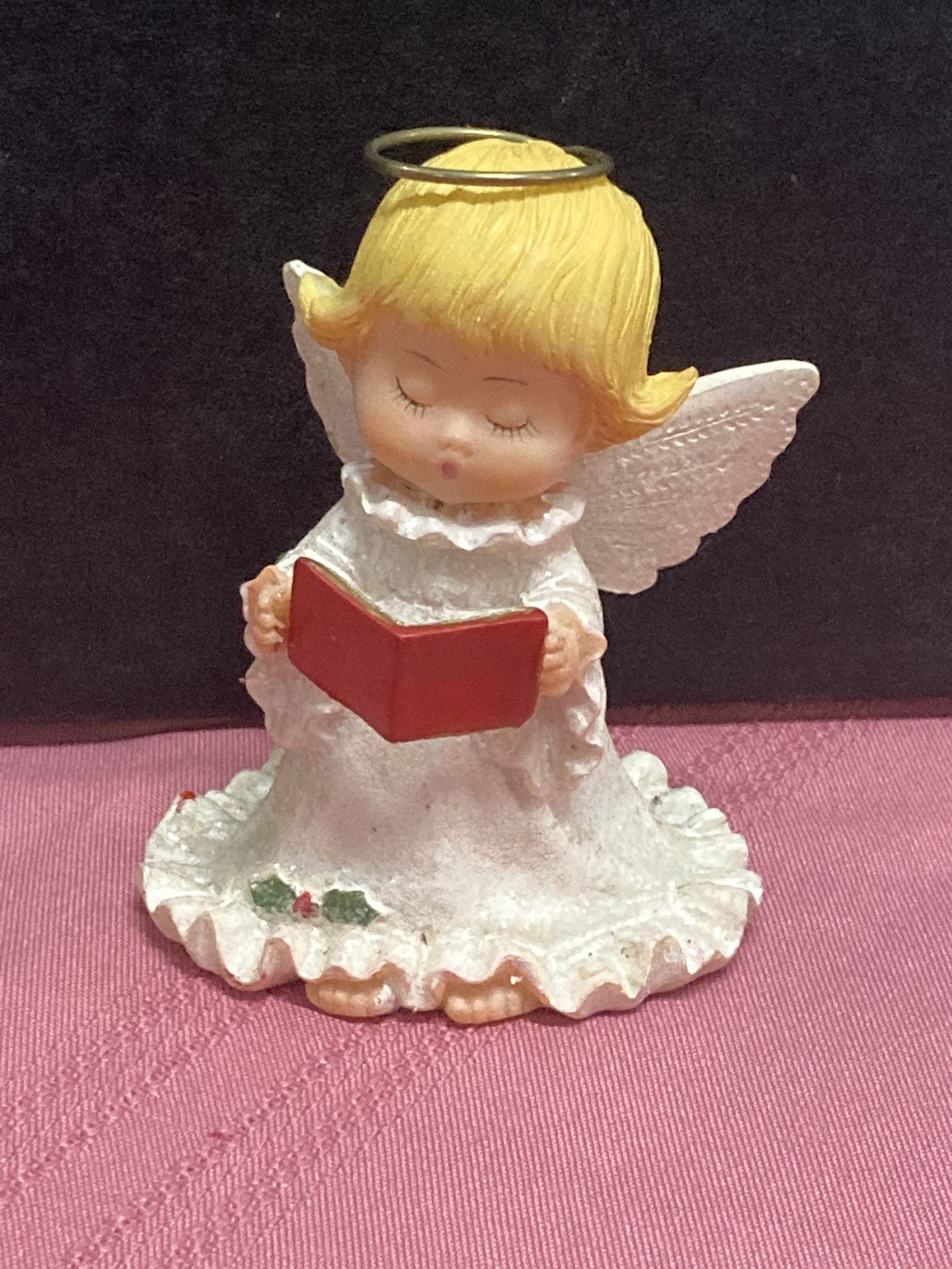 Angel Figurine, Christmas, 1984 Enesco