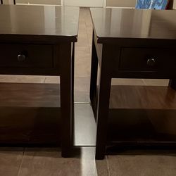 Cherry Wood , 2 Night Stands/End Tables