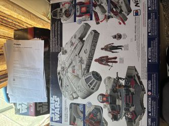 Millennium Falcon With Fin, Bb8, And Chewbacca
