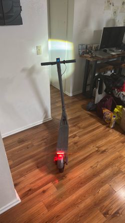 Phantom electric scooter