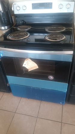 Brand New Unused Electric Stove Amana Brand