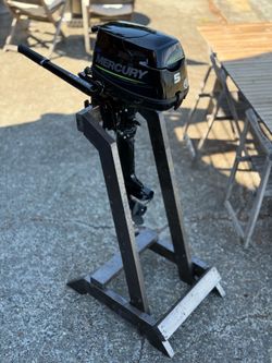 Mercury 5hp Propane outboard - like new! 5yr warranty remaining w/ stand, oils, manuals, etc