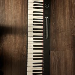 Piano Keyboard 