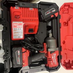 Milwaukee M18 FUEL Impact Wrench Set 2 Li-Ion Batteries 18V Red Black