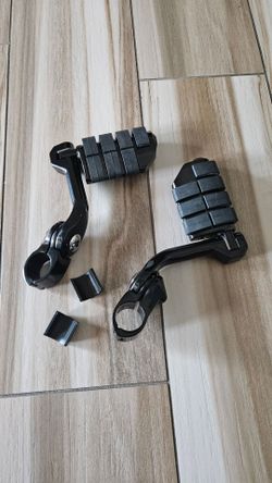 Motorcycle highway pegs