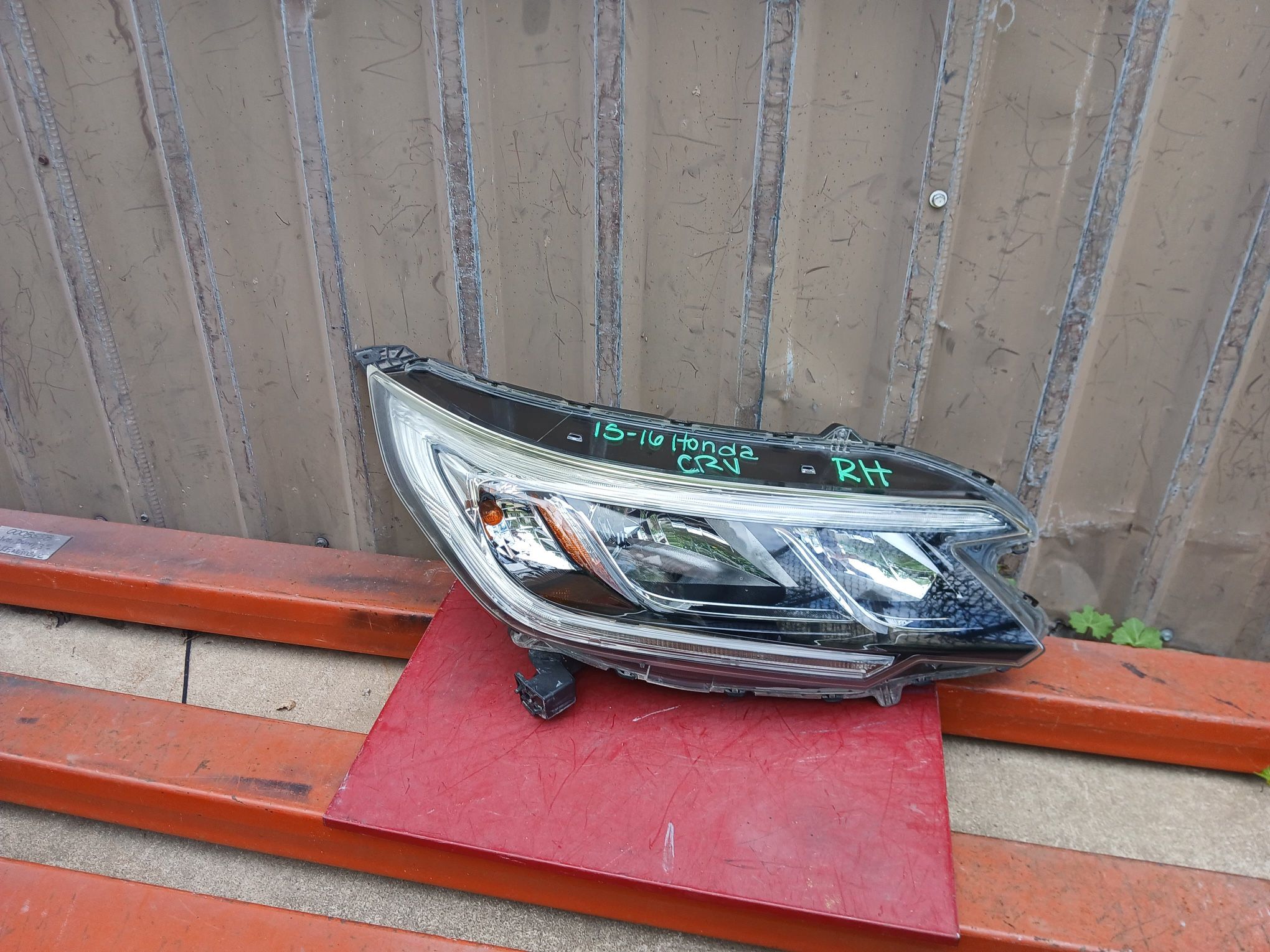 2015-2016 Honda Accord Headlight Passenger Side Oem