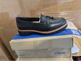 Clark westlynn Bella mix closed toe loafers size 8.5w black