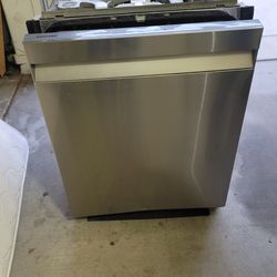 Samsung AutoRelease with Linear Wash 24-in Top Control Smart Built-In Dishwasher