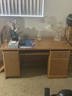 Free desk