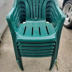 Green Plastic Chairs 