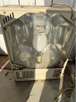 Flood light