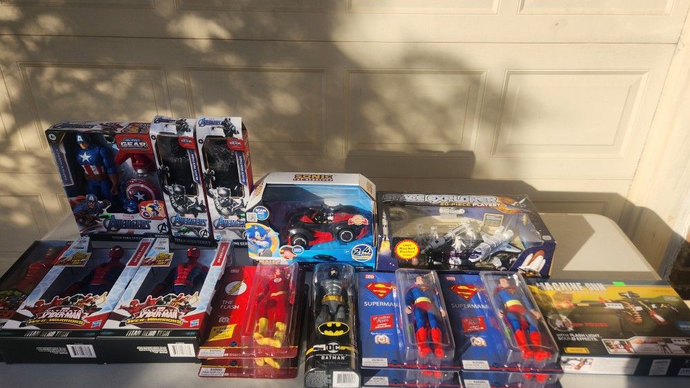 Action Figures, Toy Sets, New