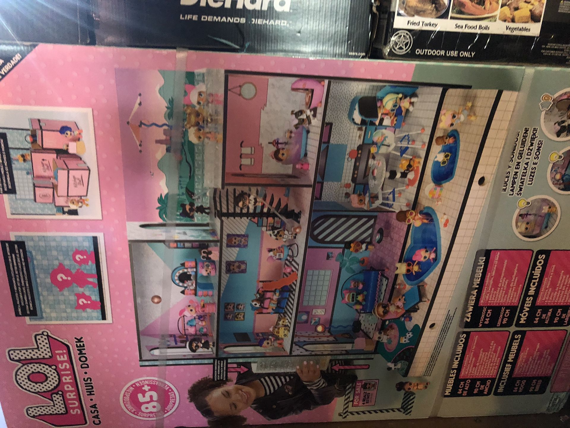 Lol doll house with 85 surprises