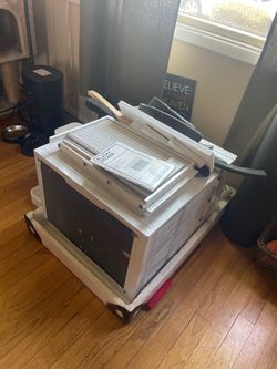 Black+ Decker window air conditioner