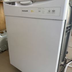 Like New Dishwasher