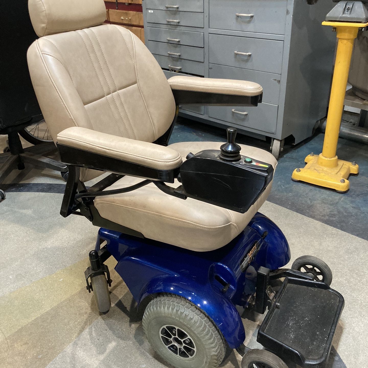 Mini Jazzy Power Wheelchair for Sale in Oxnard, CA - OfferUp