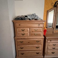 2 Bedroom Set Dressers 