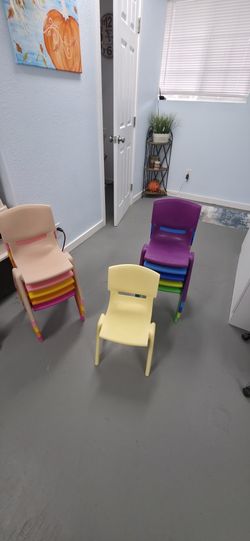 11 Chair for Kids (NEW, never used)