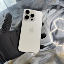 iPhone 15 Pro (256gb) Unlocked 