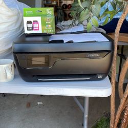 HP Officejet, 3830 With Brand New Ink Cartridge