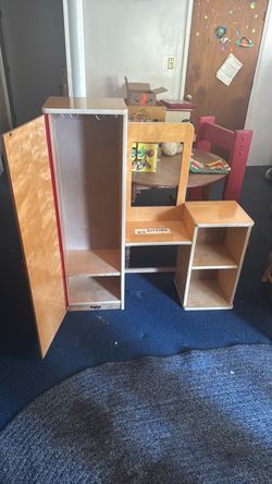 Kids vanity