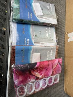 4 pieces shower Curtain