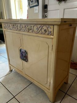 Vintage Henredon Plan 2 by Roy Coleman Asian-style faux goatskin lacquered bar buffet 38”Lx18”Wx34.5”H