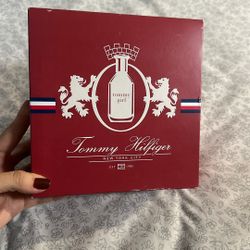 Tommy Girl 