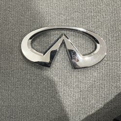 Infiniti Emblem