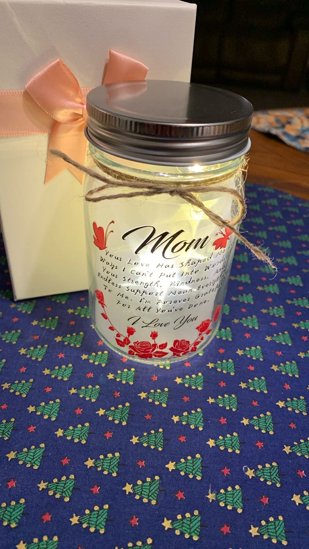Gift Jar Lighted Mom Writing NEW 2 -AAA Batteries Not Included.