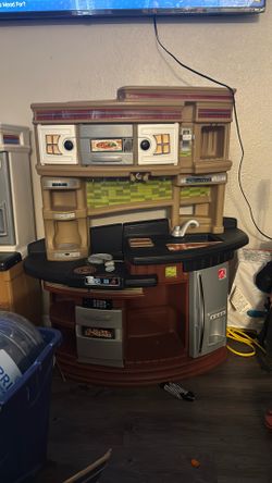 Kitchen Play