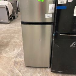 Vissani 7.1 Cu Refrigerator MDFF7SS 7.1 Cu. Ft YQR