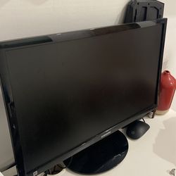 Hp Computer With Monitor, Mouse, And Keyboard 