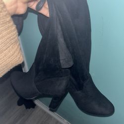 Black Boots 